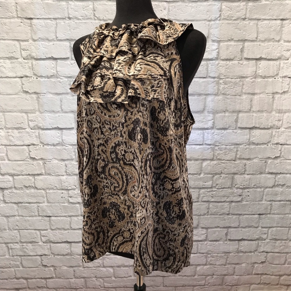 Essentials Ruffled Sleeveless Blouse. Size XL.